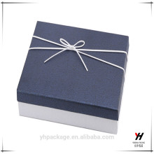 Coffret cadeau personnalisé en carton de haute qualité